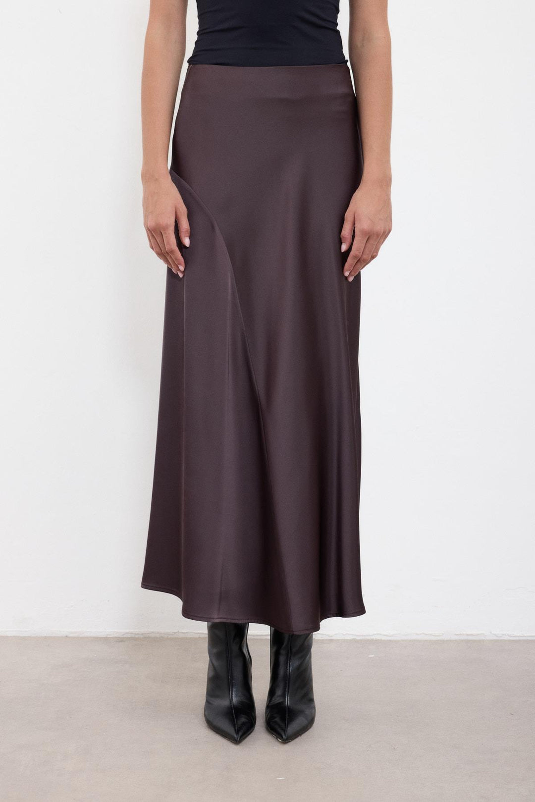 Chloche Satin Rock *NEW*